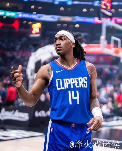 曼恩3年4700万提前续约快船 上赛季场均8.8分